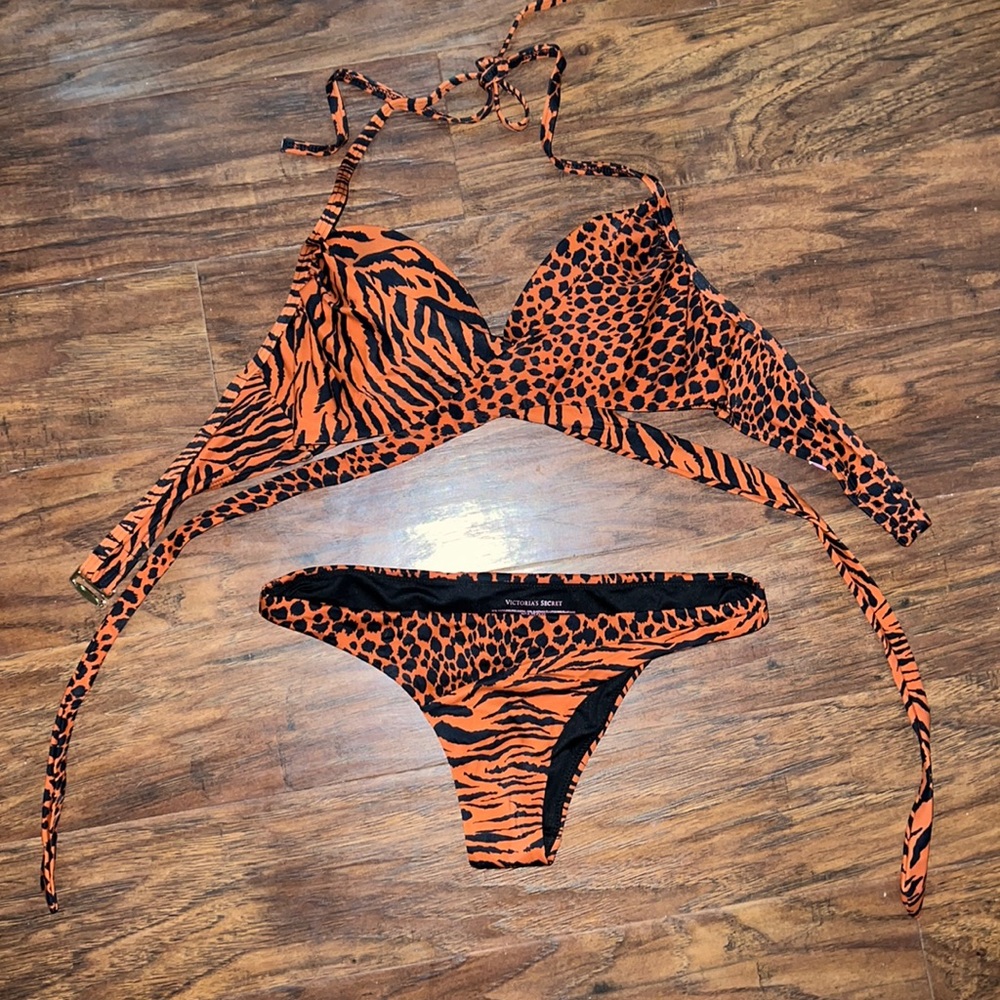 Victoria’s Secret swim suit bikini